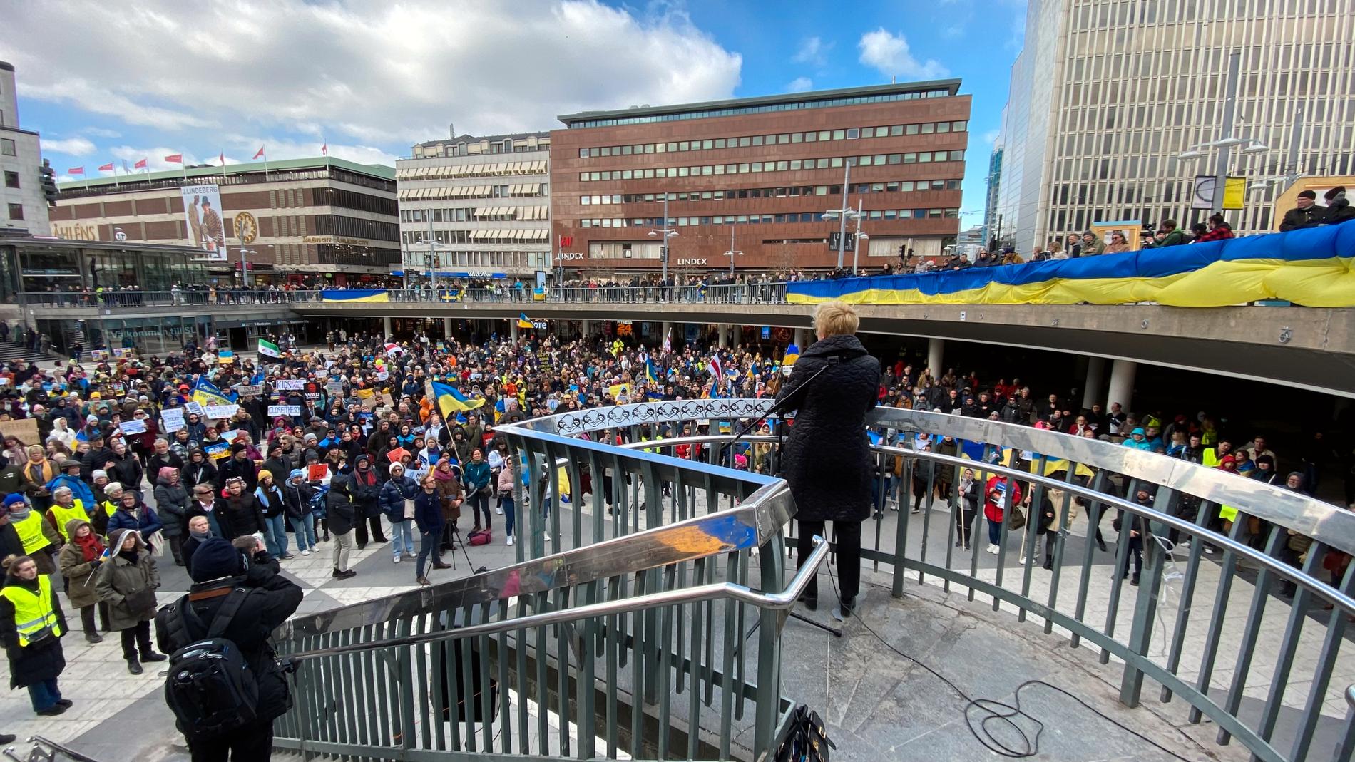 Репортаж о демонстрации на Sergels torg￼